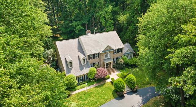 Photo of 11205 Elmview Pl, Great Falls, VA 22066