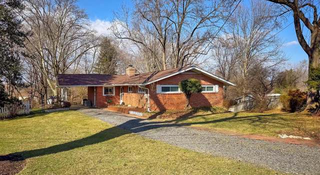 Photo of 10004 Blackthorn Ct, Fairfax, VA 22030