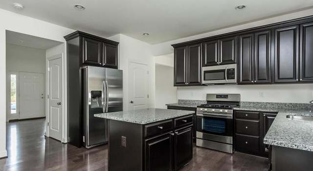 Photo of 8014 Leeland Dr, Pasadena, MD 21122