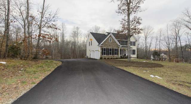 Photo of 81 Kestral Ln, Fredericksburg, VA 22406