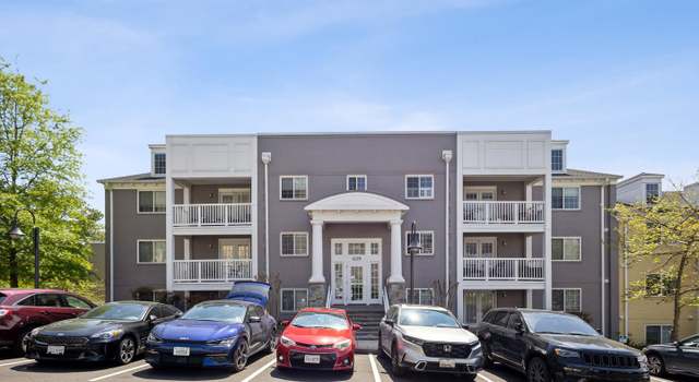 Photo of 4129 S Four Mile Run Dr #203, Arlington, VA 22204