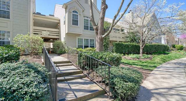 Photo of 2224 Springwood Dr Unit L, Reston, VA 20191
