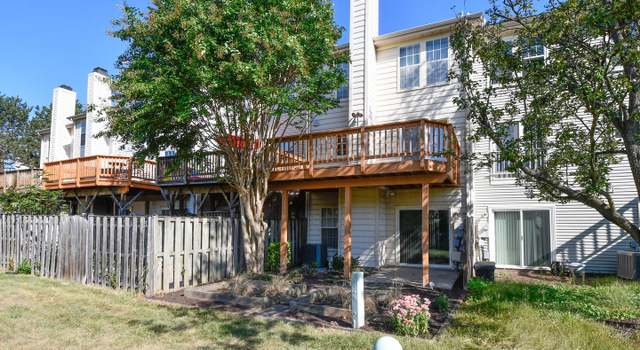 Photo of 14057 Winding Ridge Ln, Centreville, VA 20121