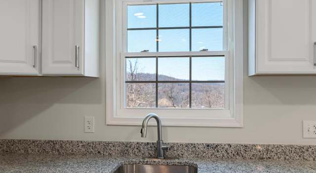 Photo of 32 Granny Smith Rd, Linden, VA 22642