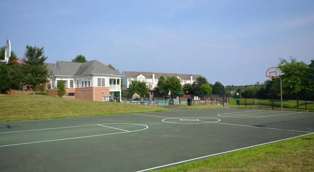 Photo of 150 Ivy Hills Ter, Purcellville, VA 20132