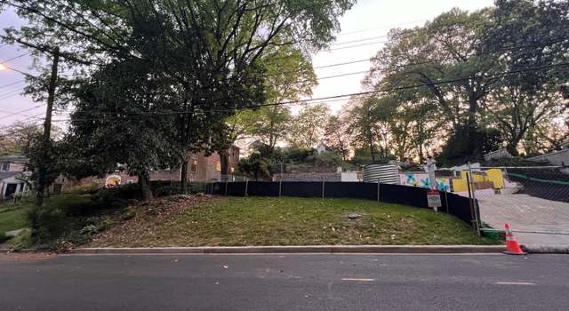Photo of 2250 48th St NW, Washington, DC 20007