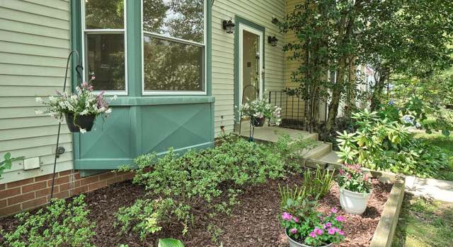 Photo of 11602 Summer Oak Dr, Germantown, MD 20874