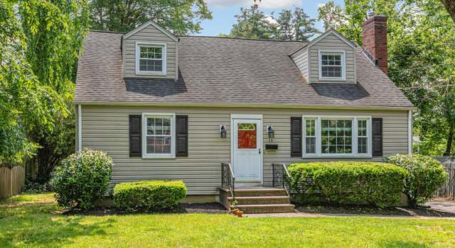 Photo of 15 Hillside Rd, Princeton, NJ 08540