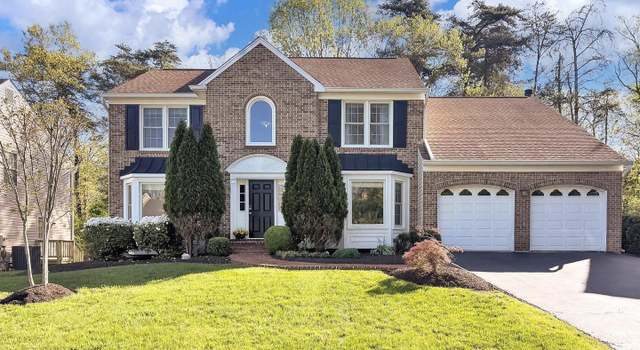 Photo of 12042 Sugarland Valley Dr, Herndon, VA 20170