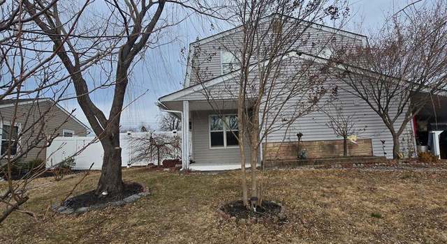 Photo of 156 Crabtree Dr, Levittown, PA 19055