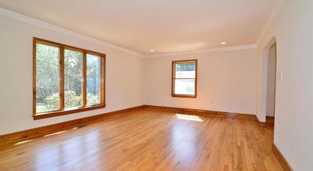 Photo of 3109 Woodland Ln, Alexandria, VA 22309