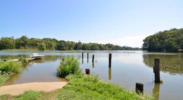 Photo of 3109 Woodland Ln, Alexandria, VA 22309