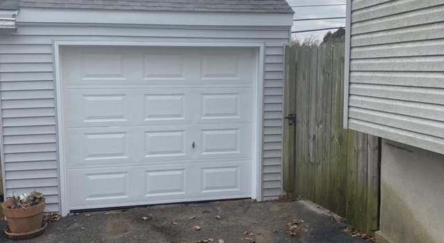 Photo of 24 Bunting Ln, Aston, PA 19014