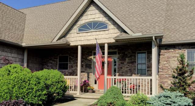 Photo of 6210 Oak Leaf Ln N, Fayetteville, PA 17222