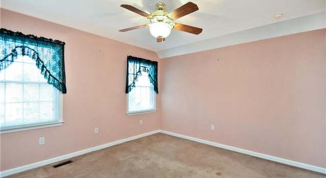 Photo of 1673 Kevin Dr, Bethlehem, PA 18015