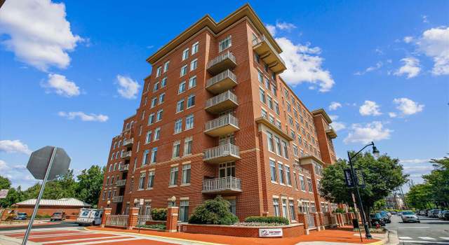 Photo of 4480 Market Commons Dr #509, Fairfax, VA 22033