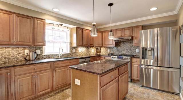 Photo of 7223 Auburn St, Annandale, VA 22003