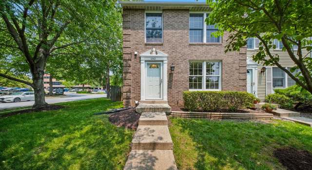 Photo of 10401 Graystone Ct, Oakton, VA 22124