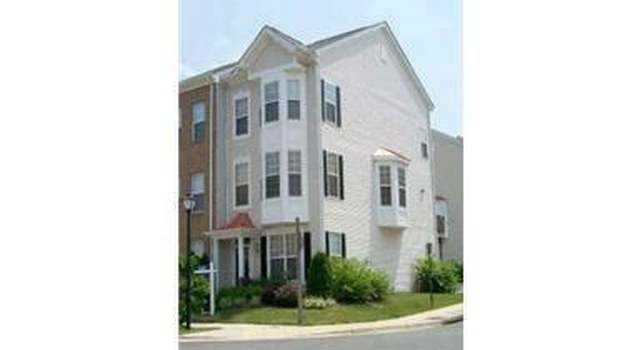 Photo of 5812 Summers Grove Rd, Alexandria, VA 22304