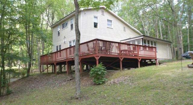 Photo of 48 Dog House Ln, Millmont, PA 17845