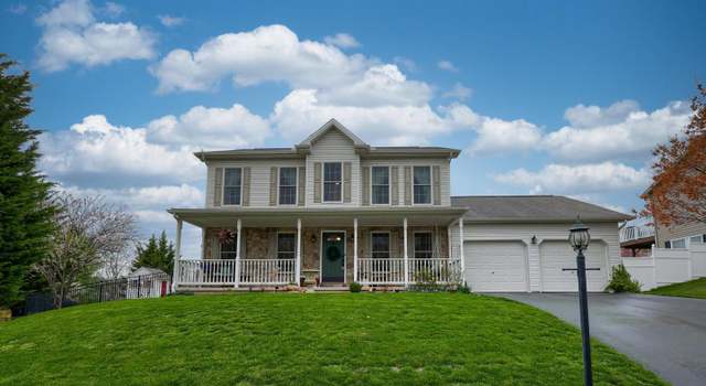 Photo of 60 Winterberry Ln, Etters, PA 17319