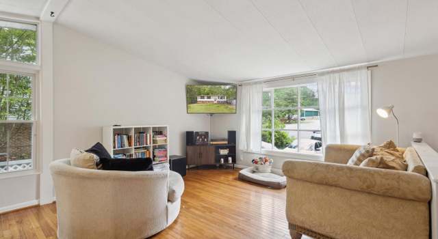 Photo of 1218 Washington Dr, Stafford, VA 22554