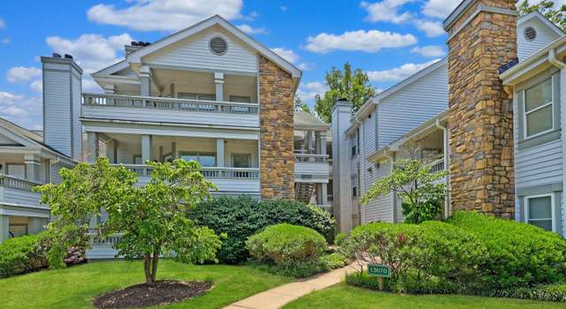 Photo of 13070 Autumn Woods Way #302, Fairfax, VA 22033