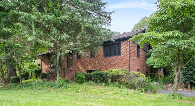 Photo of 11712 Briggs Ct, Fairfax, VA 22030
