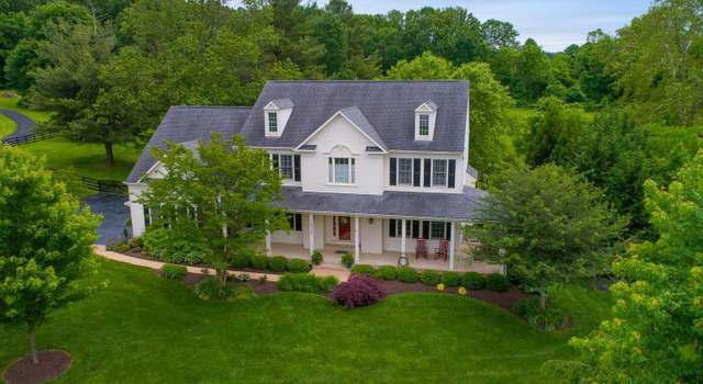Photo of 39543 Golden Springs Ct, Hamilton, VA 20158