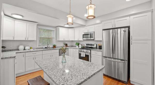 Photo of 402 Forest View Rd, Linthicum Heights, MD 21090