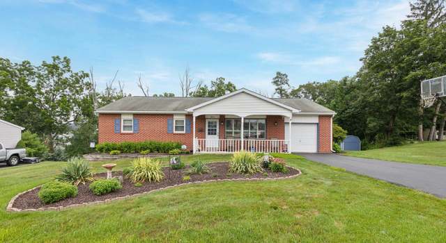 Photo of 11 Dogwood Dr, Douglassville, PA 19518