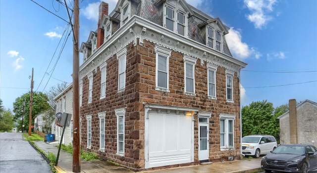 Photo of 107 W Front St, Lewisberry, PA 17339