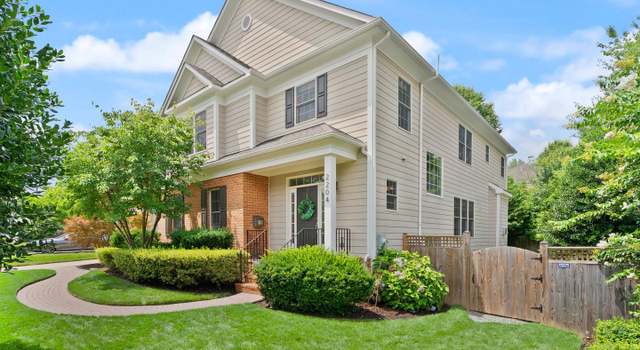 Photo of 2204 Boxwood Dr, Falls Church, VA 22043