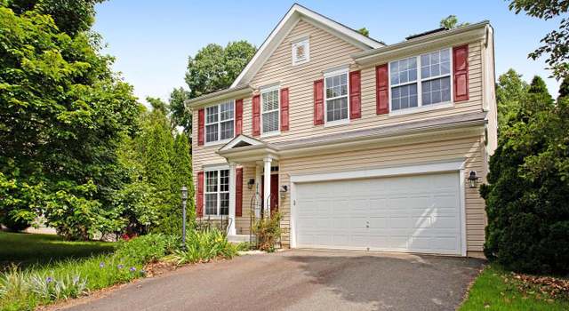 Property at 2416 Neabsco Creek Ct, Woodbridge, VA 22191, 5 beds, 3.5 baths
