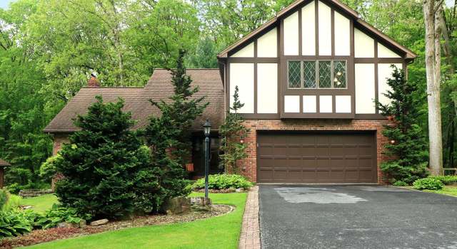 Photo of 685 Berkshire Dr, State College, PA 16803