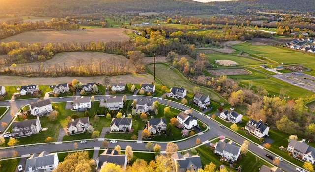 Photo of 4855 Hycliff Chase, Center Valley, PA 18034