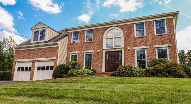 Photo of 12003 Meadowville Ct, Herndon, VA 20170