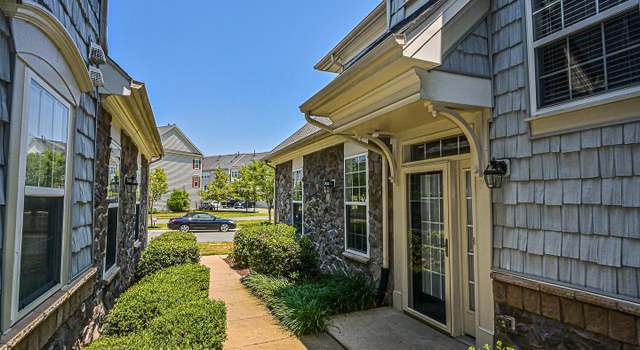 Photo of 13941 Gullane Dr, Woodbridge, VA 22191