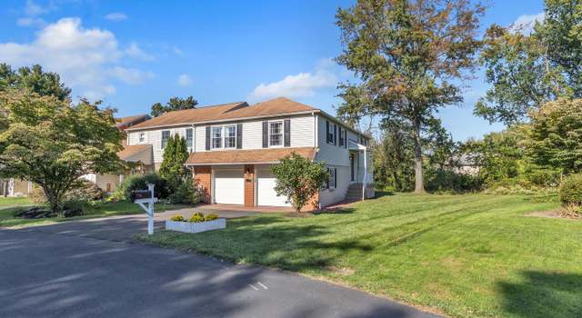 Photo of 319 Rocky Ct W, Chalfont, PA 18914