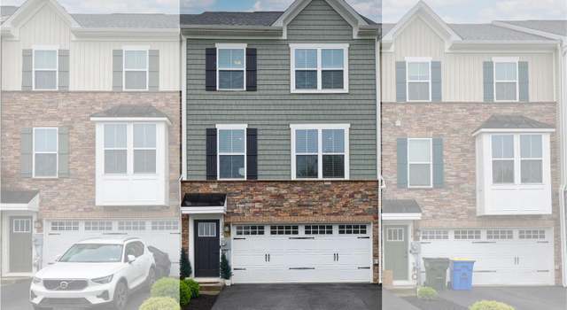 Photo of 1032 Rosecroft Ln #15, York, PA 17403