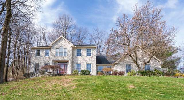 Photo of 14 Forest View Dr, Wernersville, PA 19565