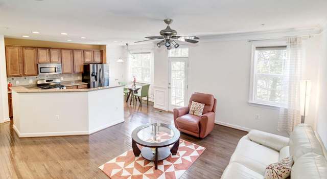 Photo of 13699 Venturi Ln #245, Herndon, VA 20171