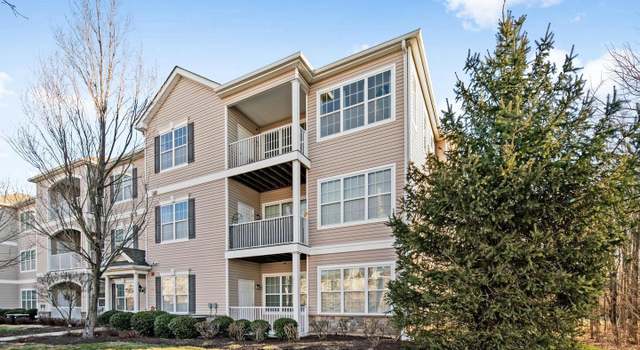 Photo of 1028 Timberlake Dr, Ewing, NJ 08618