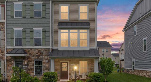 Photo of 41745 Mcmonagle Sq, Aldie, VA 20105