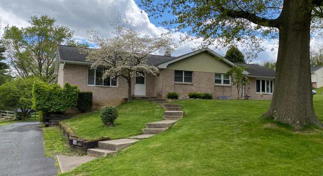 Photo of 309 Edgehill Dr, Akron, PA 17501