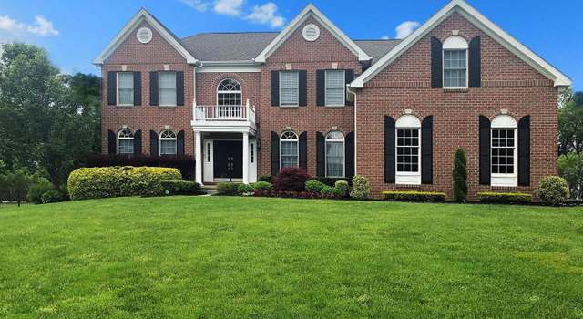 Photo of 12 Saddle Ct, Monroe Township, NJ 08831