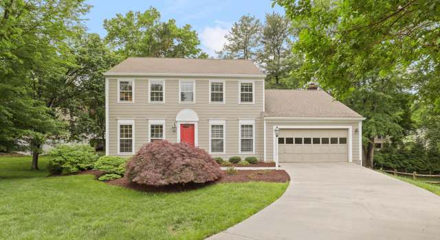 Photo of 1612 Autumnwood Dr, Reston, VA 20194