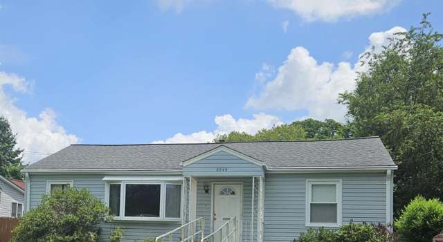 Photo of 2949 Rosemary Ln, Falls Church, VA 22042