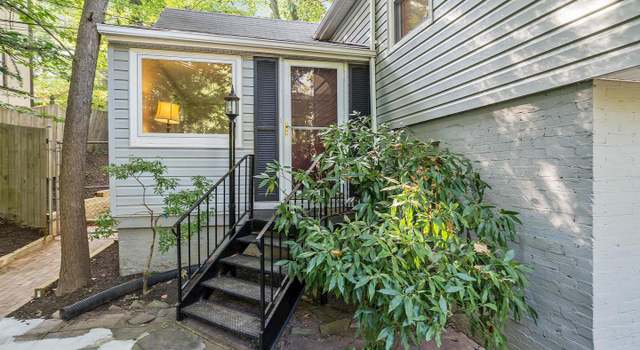Photo of 909 Sligo Creek Pkwy, Takoma Park, MD 20912