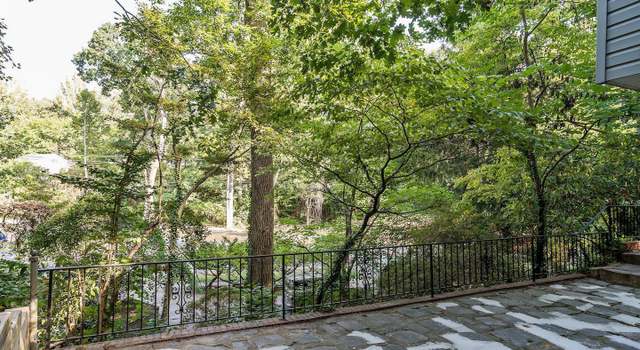 Photo of 909 Sligo Creek Pkwy, Takoma Park, MD 20912